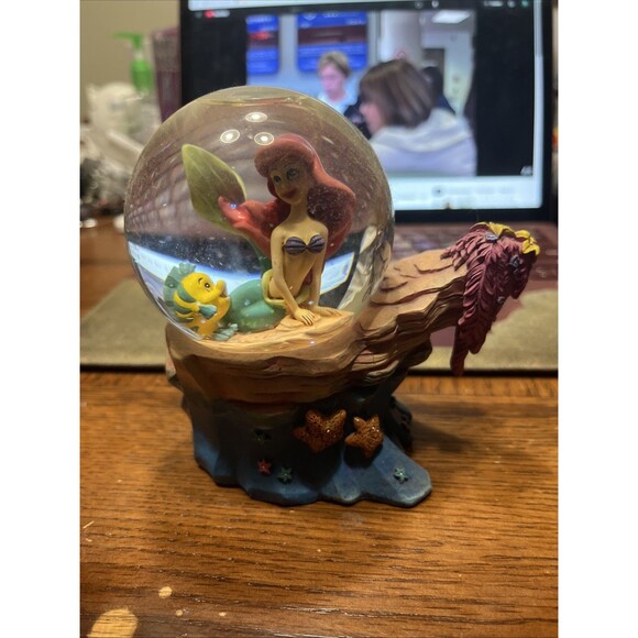 Disney The Little Mermaid Ariel Sebastian Snow Globe Fountain Works Some Damage - Picture 2 of 16